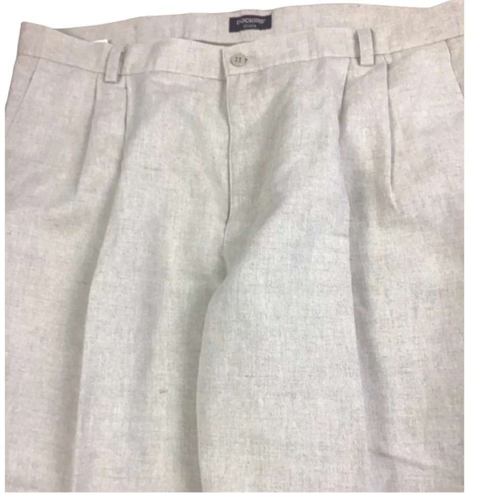 Dockers Khaki Men’s 42x30 No Wrinkle Linen Relaxed Pleated Slacks in Ecru